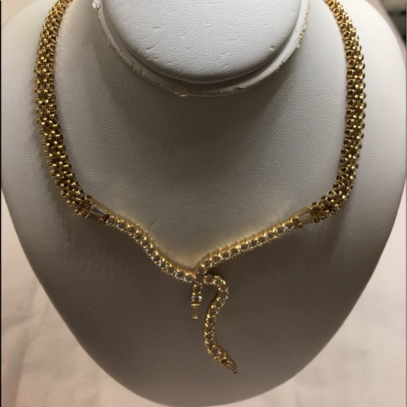 Jewelry - NEW 14K Gold diamonds necklace